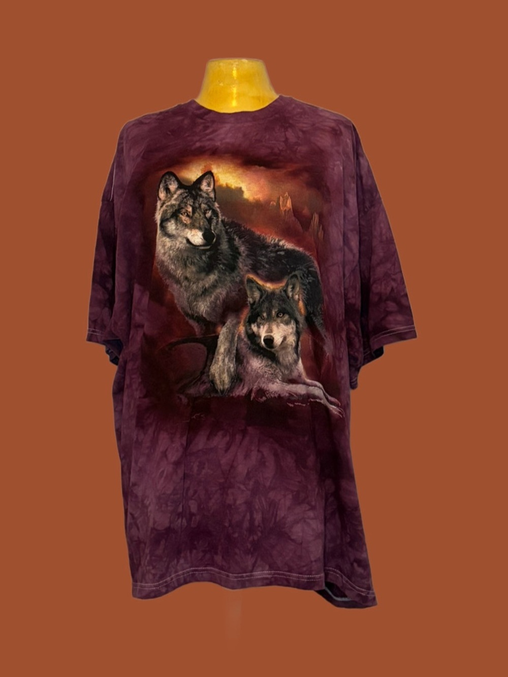 🐺🌅Burgundy Tie-Dye Wolf Graphic T-Shirt🌅🐺